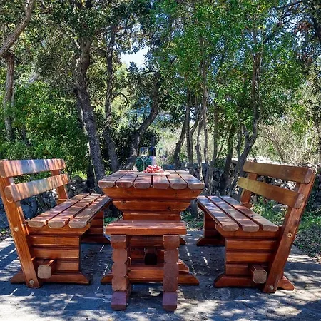 San With Heated Pool, Traditional Surroundings, 3-bedrooms